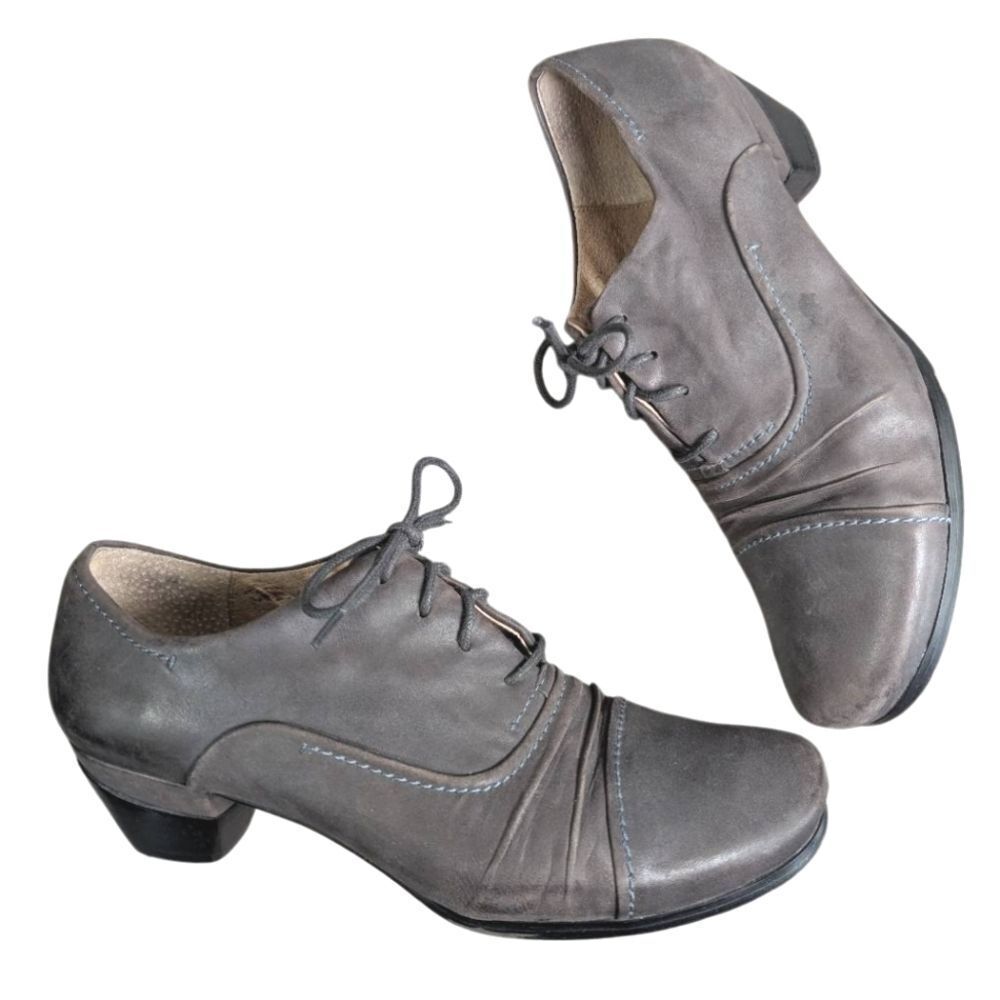 Leather Lace Up Oxford shoes for Women Taupe